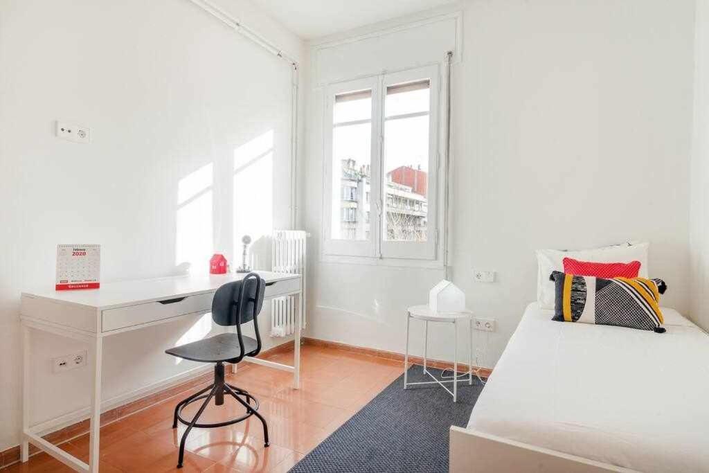 New Top Floor Apt With A Lot Of Light & Aircon Girona Exteriér fotografie